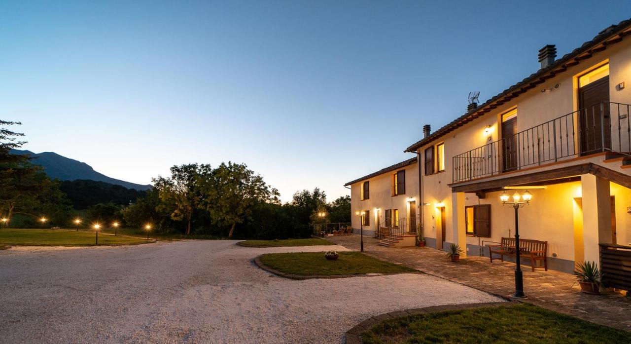 Agriturismo Podere Coldifico Sassoferrato ภายนอก รูปภาพ