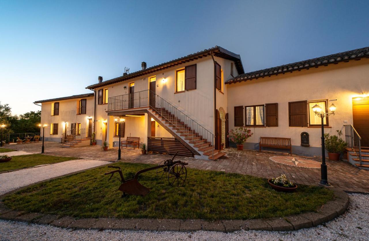 Agriturismo Podere Coldifico Sassoferrato ภายนอก รูปภาพ