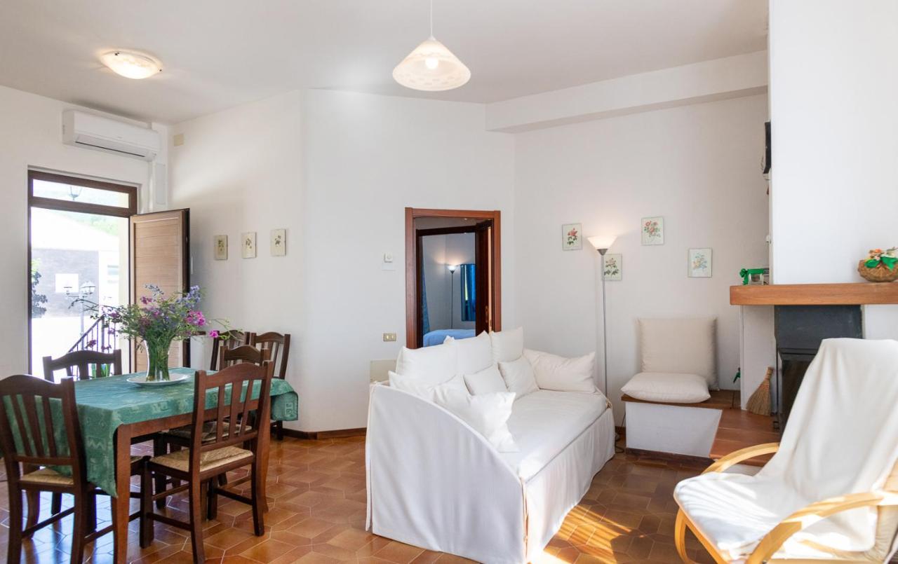 Agriturismo Podere Coldifico Sassoferrato ภายนอก รูปภาพ