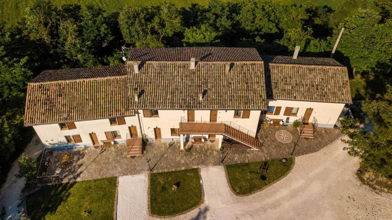 Agriturismo Podere Coldifico Sassoferrato ภายนอก รูปภาพ