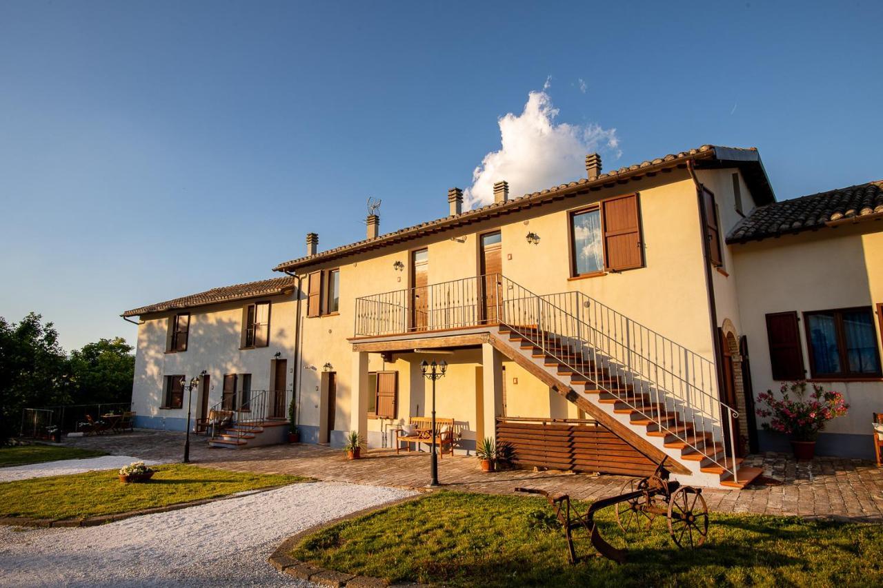 Agriturismo Podere Coldifico Sassoferrato ภายนอก รูปภาพ