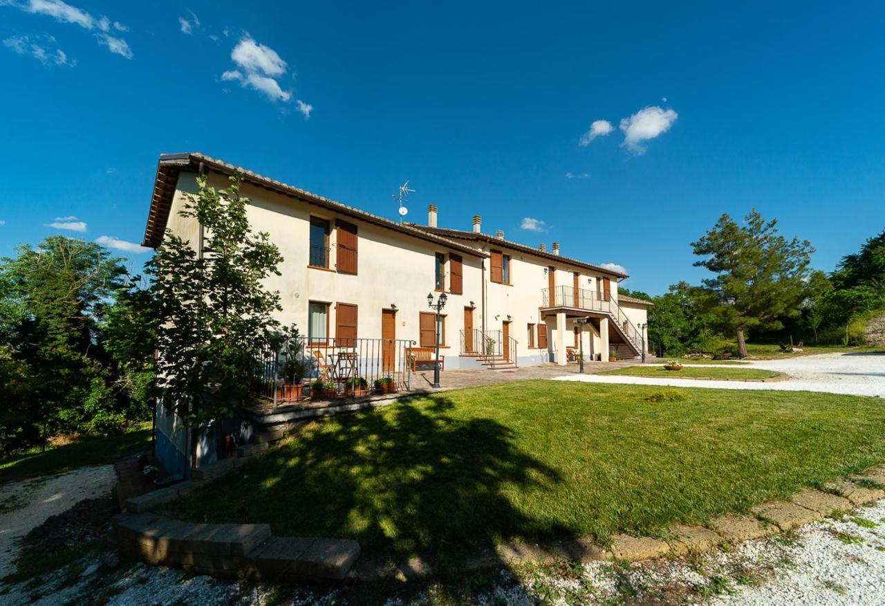 Agriturismo Podere Coldifico Sassoferrato ภายนอก รูปภาพ